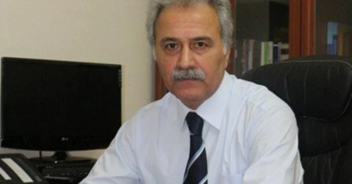 Öyrənməyi və öyrətməyi sevən MÜƏLLİM Təbrik