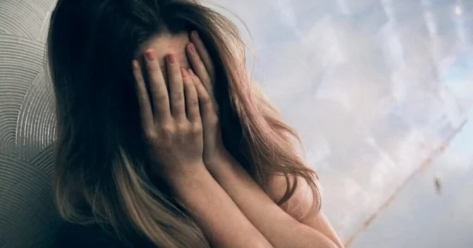 Şantajla pul tələb edən Sona Əhmədovaya 7 il həbs tələb olundu