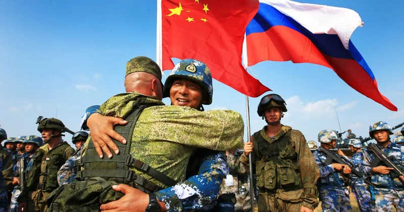 Китай укрепляет военную поддержку Москвы