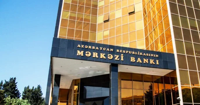 AMB uçot dərəcəsini sabit saxladı