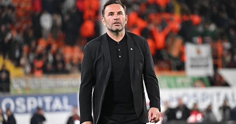 Okan Buruk 6 futbolçunun kitabını bağladı