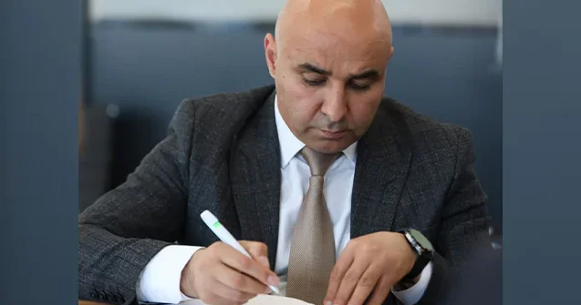 “Bu mövzuda danışmaq üçün hansı deputatdan icazə almalıyam?!”