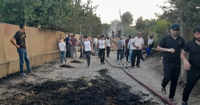 Cəlilabadda yük avtomobili və ot bağlamaları yanıb