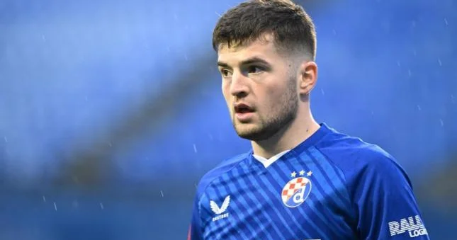 Komo Dinamo ilə razılaşdı