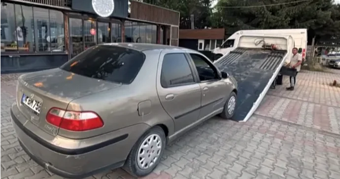 Sərxoş və vəsiqəsiz halda maşın sürüb tıxac yaratdı; 2200 manat cərimələndi VİDEO