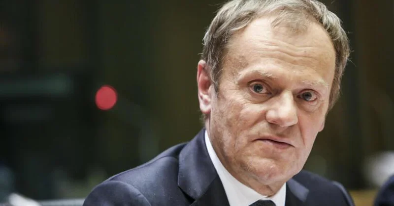 Tusk: Polşaya hücum olsa, Fransanın nüvə çətiri Varşavaya qədər uzanacaq