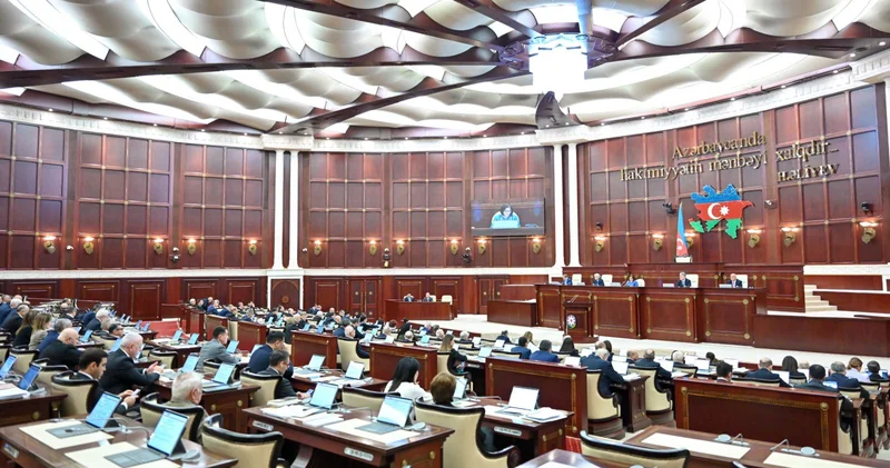 Deputatların növbədənkənar iclası keçiriləcək: Bu qanunlarda dəyişilir