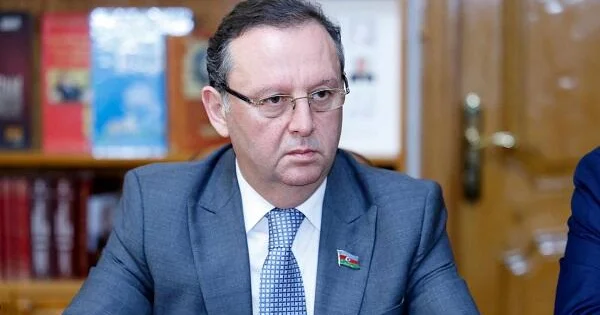 Uşaq bağçaları ilə bağlı lisenziyaya yenidən baxılmalıdır