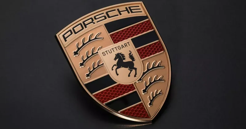 Porsche остается лидером среди люксовых брендов