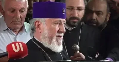 II Qaregin İrəvana qayıtdı Ermənistanda hökumət kilsə qarşıdurması pik həddə çatır