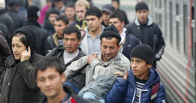 “Bu şəxslər Rusiyanı tərk etməlidir”