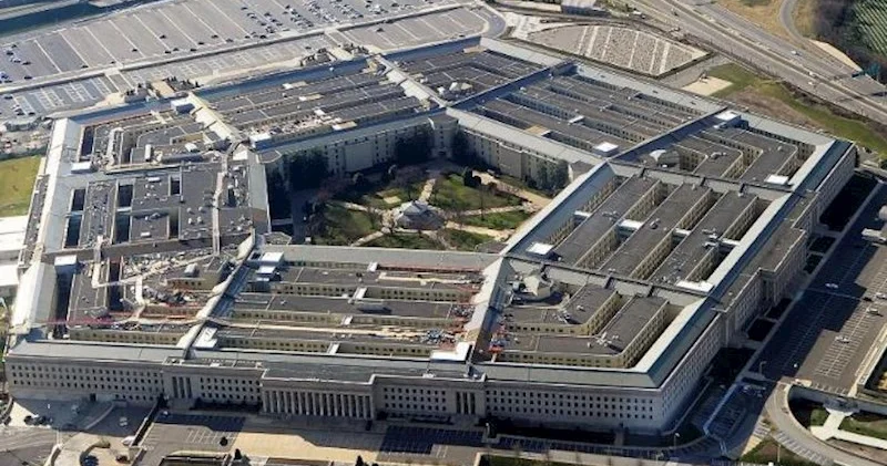 “Pentaqon “Lockheed Martin”dən alınan F 35 ləri yarıya endirdi” “Bloomberg”