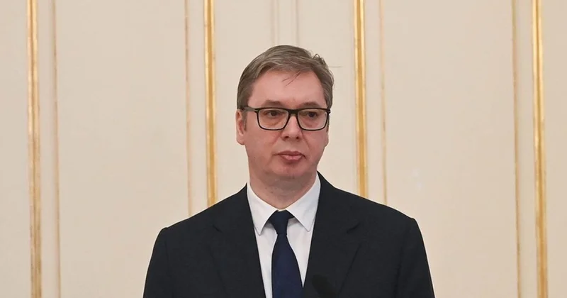 Неанонсированный визит Вучича в Украину