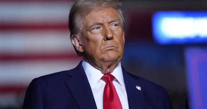 Donald Tramp Xark adası və İranın neft obyektlərini hədəf göstərdi