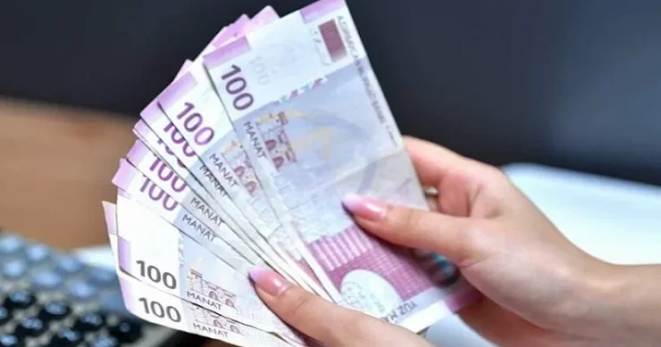 Azərbaycanda orta maaşdan 4 dəfə çox qazananlar kimlərdir?