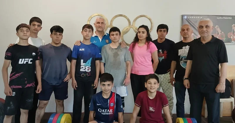 Ağırliqqaldırma Federasiyası məktəb və klubların avadanlıqla təminatını davam etdirir