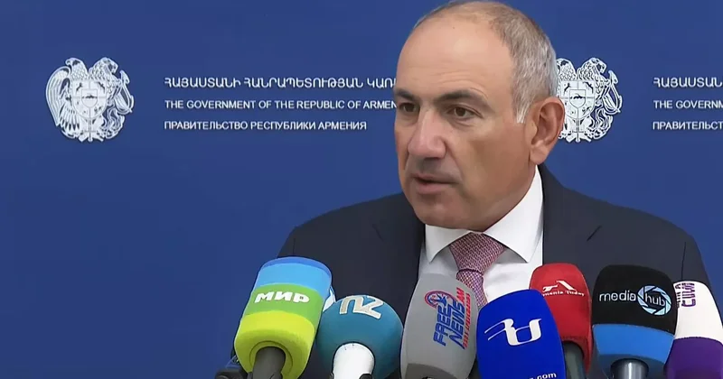 Paşinyan: “Ümid edək ki, Putin məni təbrik edəcək”