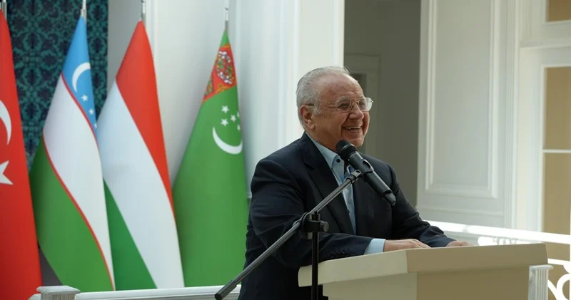 Həsən Həsənovun kitabı təqdim edildi FOTOLAR