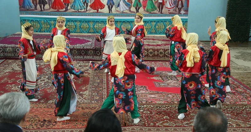 Bakı məktəblilərinin “Türk dünyasına səyahət”i