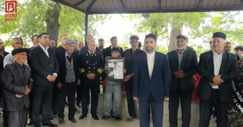 Gəmiyə hücumda həyatını itirən kapitan doğma kəndində torpağa tapşırıldı VİDEO