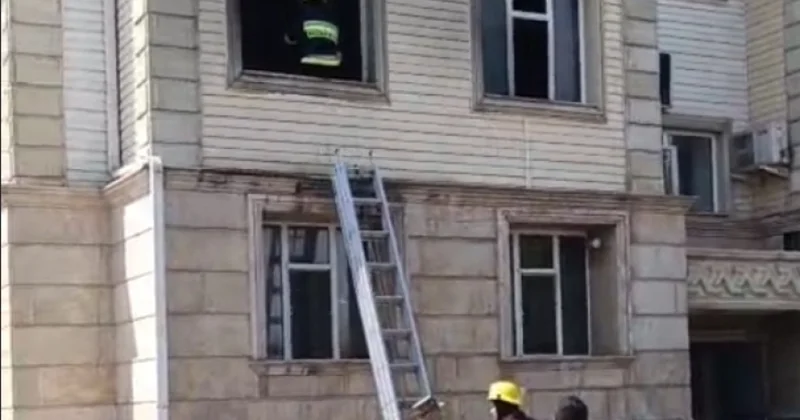 Culfada yaşayış binasında yanğın olub