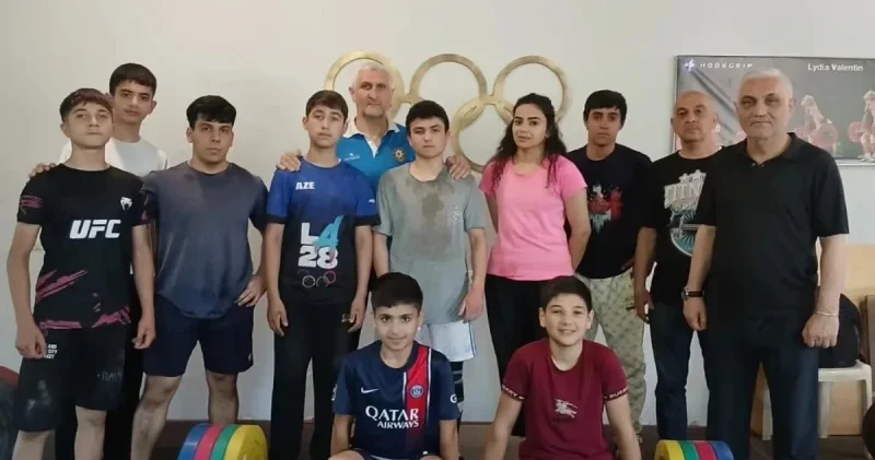 Azərbaycan Ağırlıqqaldırma Federasiyası daha iki məktəbi avadanlıqla təmin edib