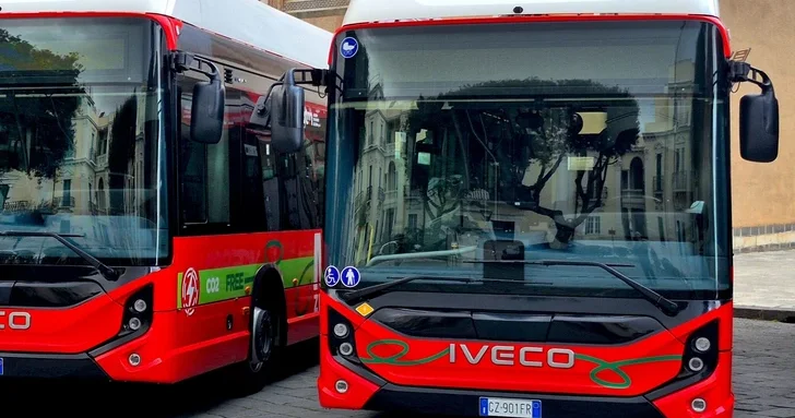 AYNA начала работу по возвращению в эксплуатацию автобусов IVECO в Баку