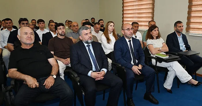 AFFA klublara lisenziyaları təqdim edib FOTO