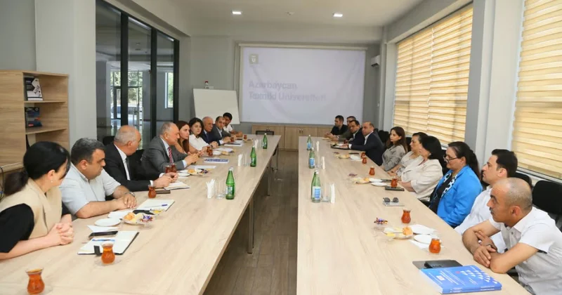 Paytaxtda fəaliyyət göstərən təhsil mərkəzlərinin rəhbərləri AzTU da olublar