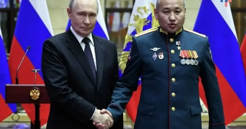 Putinin əl sıxdığı şəxs öldürüldü FOTO
