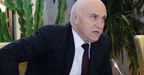 Buna görə bəzən tənqid olunuruq Valeh Ələsgərov
