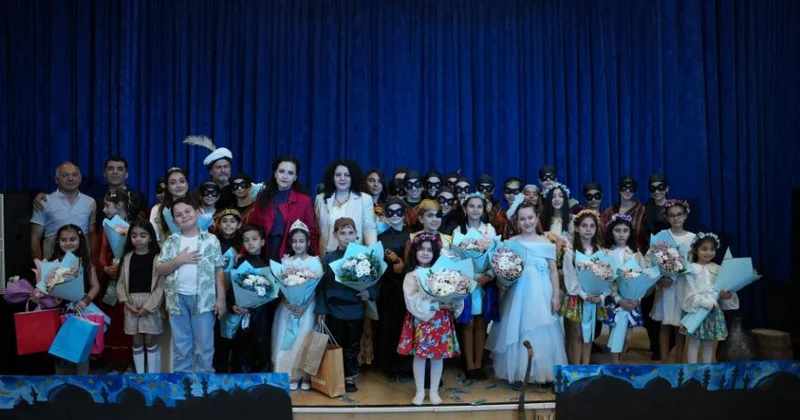 Musiqili Uşaq Teatrı studiyasının təqdimatında tamaşa