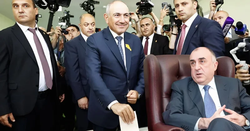 Konstitusiya dəyişmədən sülh sazişi sadəcə kağız parçası olacaq Elmar Məmmədyarov