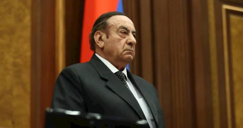 81 yaşlı Knyaz Həsənov yenidən Ermənistanda deputat seçildi