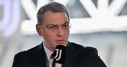 “Yuventus” baş direktor Komolli ilə yollarını ayırır