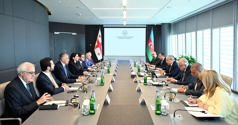 Azərbaycan Gürcüstanla iqtisadi əlaqələrin inkişafını müzakirə edib FOTOLAR