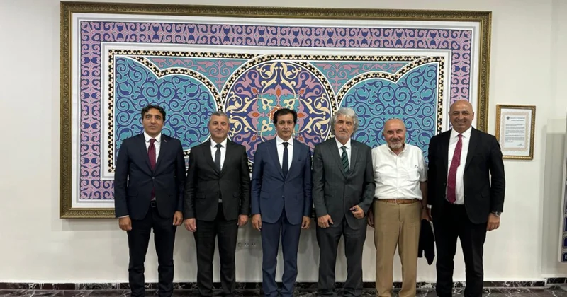 NDU nun nümayəndə heyəti Ardahanda keçirilən “I Uluslararası Aşıklar/Ozanlar/Kamlar Bilgi festivalı”nda iştirak ediblər