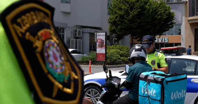 Yol polisi skuter və moped sürücülərinə qarşı yenə tədbir keçirdi Cərimə də olacaq FOTO VİDEO