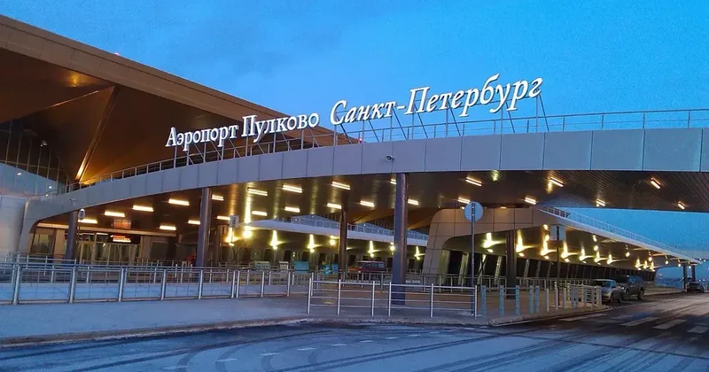 “Pulkovo” hava limanı fəaliyyətini dayandırıb