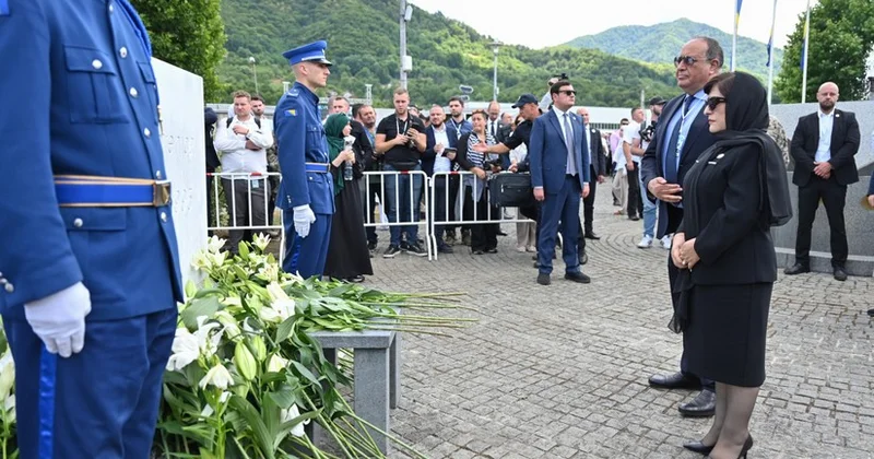 Сахиба Гафарова приняла участие в церемонии поминовения жертв Сребреницы