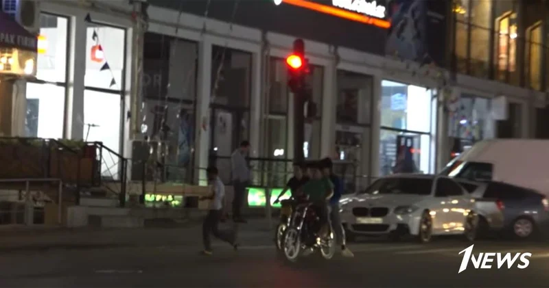 Ночные гонки в Хырдалане: мотоциклисты беспокоят горожан ВИДЕО