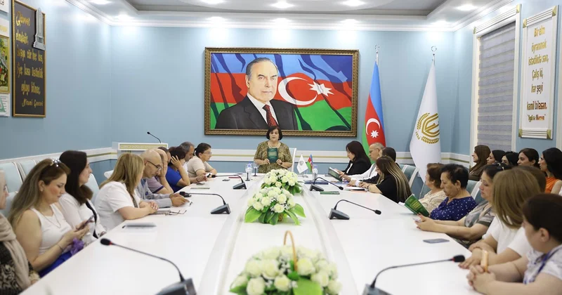 Gəncə Dövlət Universitetində kitab təqdimatı GÖRÜNTÜ