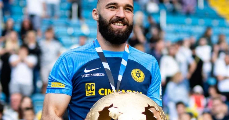 Premyer Liqa klubu Çelye nin sabiq qapıçısını transfer edir