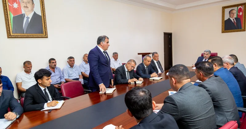 Rayon İcra Hakimiyyətinin başçısı əkin sahələrinin suvarma