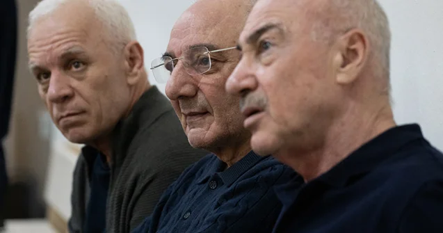 “Qızı kürəyinə alıb çıxanda onların ikisinə bir güllə vurulub” Məhkəmə+Fotolar