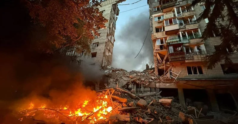 Украина под огнем: новые атаки дронами и последствия массированного удара по Киеву