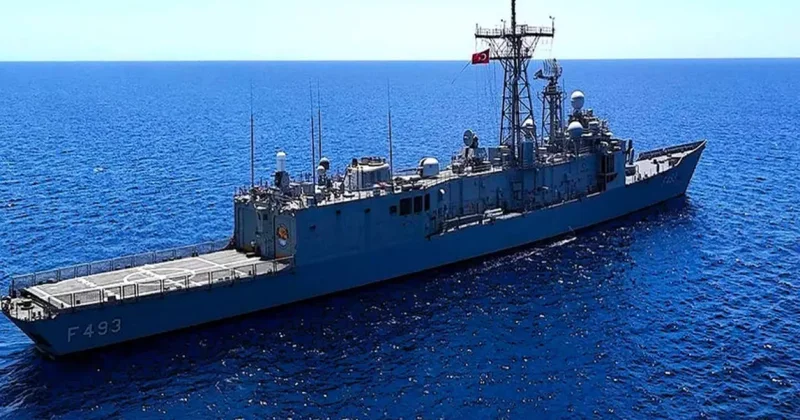 Плавучая крепость ВМС Турции присоединится к военно морской группе НАТО ФОТО