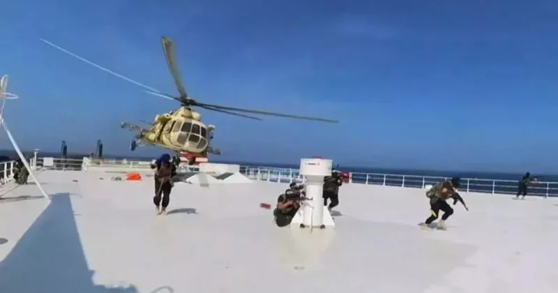 WSJ: Экипажи потопленных хуситами судов отбивались больше двух суток но не получили помощи