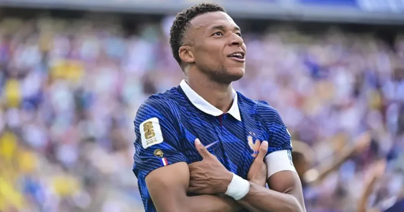 Mbappe rekordlardan doymur
