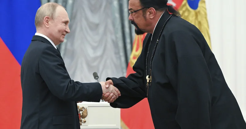 Добрый и скромный : Стивен Сигал о впечатлении от Путина на их первой встрече Minval Politika